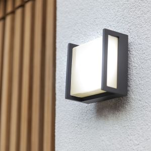 Qubo Square Outdoor LED Wall Light